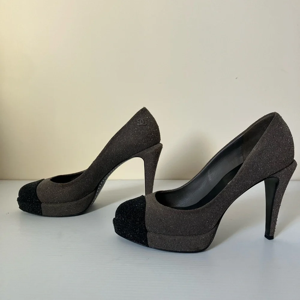 Chanel Charcoal Gray Sparkle Textured Black Cap Toe Platform Pump Heels size 39